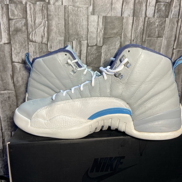 Jordan 12 university blue and grey size 10 - Picture 4 of 7